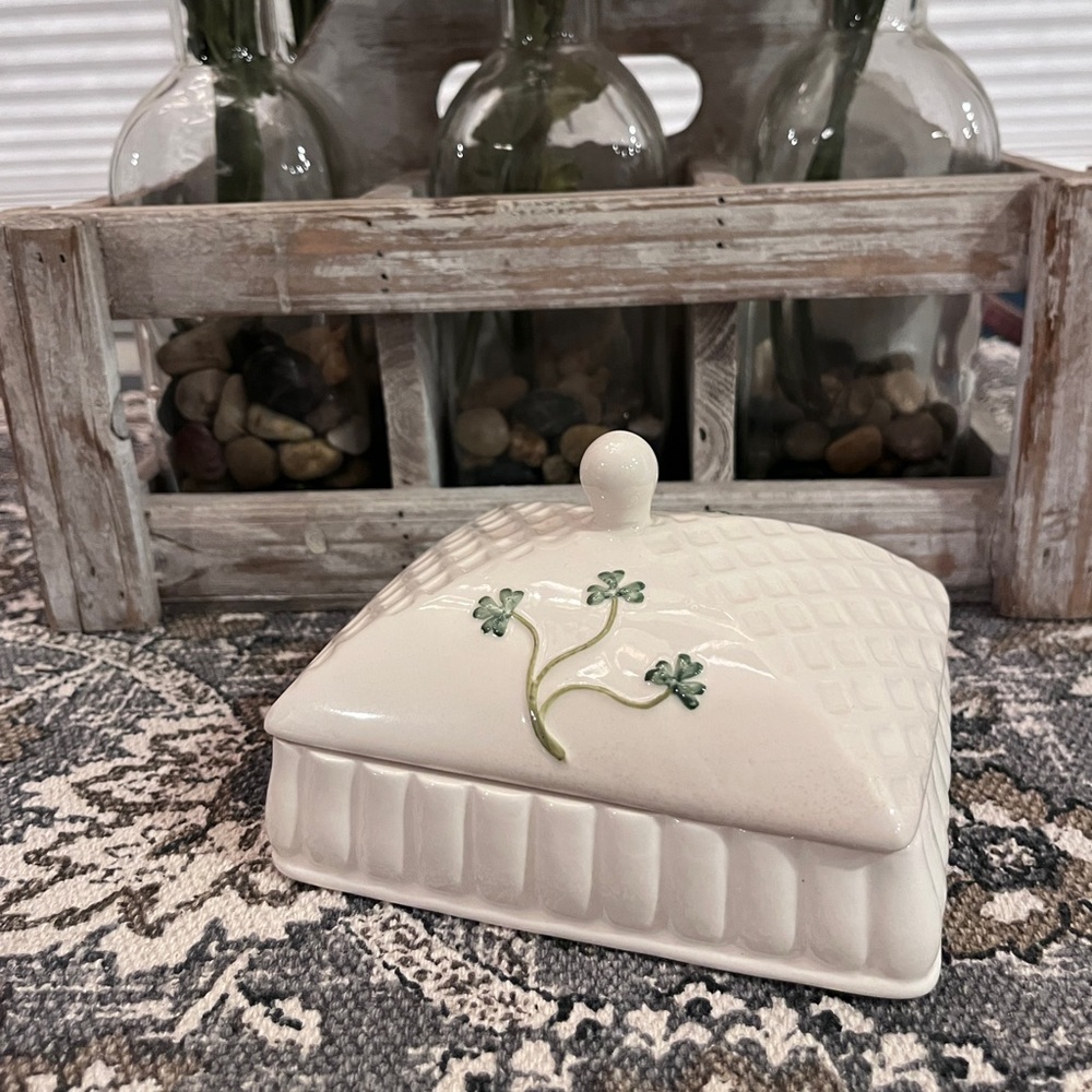 Russ Berrie "Celtics Blessings" Shamrock Porcelain Trinket Box